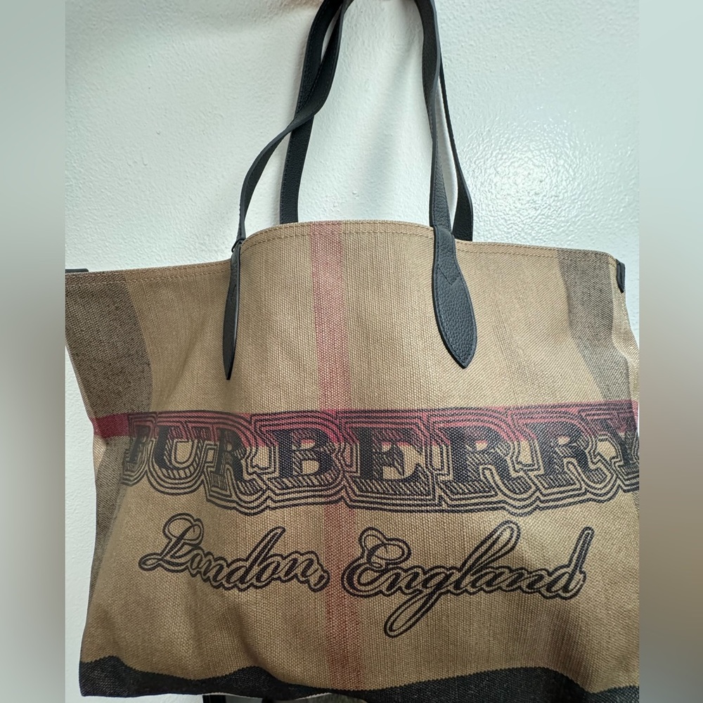 Burberry tote bag